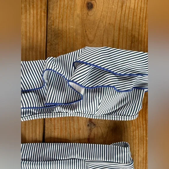 Striped Ruffle Bikini Set - Picture 3 of 10